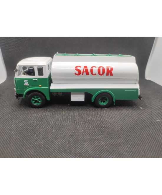 CAMION FIAT 643-690 CITERNE "SACOR" - IXO - N° 108 - 1/43 | Camion Fiat 643-690 Citerne "Sacor" - 108 |