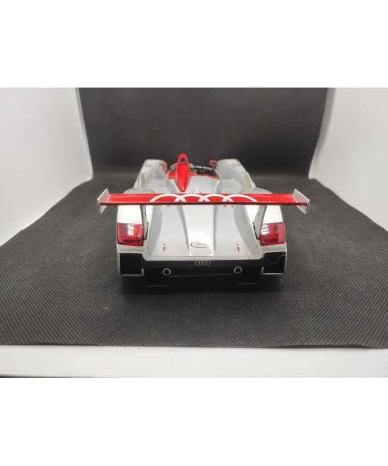 AUDI R8 N°8 "LE MANS 2000" - MAISTO - N° 38899 - 1/18 | Audi R8 N°8  "Le Mans 2000" - 38899 |
