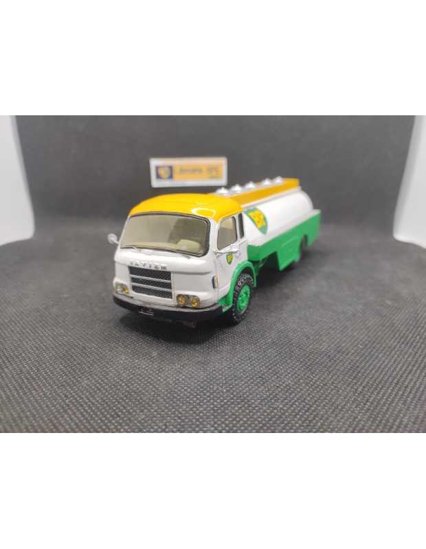 CAMION SAVIEM JL 23 CITERNE "BP" - MINITRUCKS - N° 71 - 1/50 | Camion Saviem JL 23 Citerne BP - 71 |