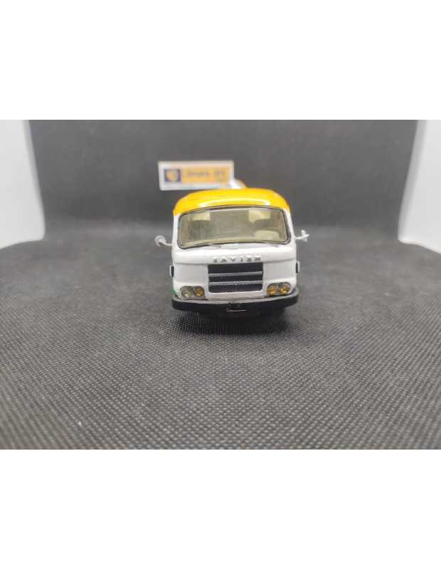 CAMION SAVIEM JL 23 CITERNE "BP" - MINITRUCKS - N° 71 - 1/50 | Camion Saviem JL 23 Citerne BP - 71 |