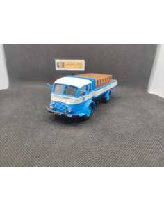 CAMION RENAULT FAINEANT "VICHY ETAT" - CORGI - N° 71103 - 1/50 | Camion renault Fainéant "Vichy Etat" de 1957 |