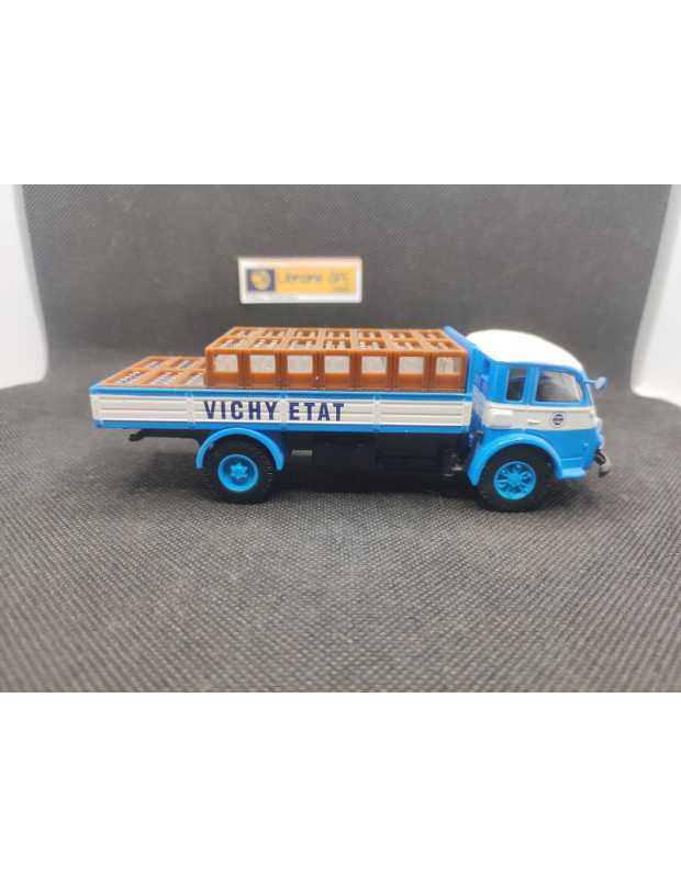 CAMION RENAULT FAINEANT "VICHY ETAT" - CORGI - N° 71103 - 1/50 | Camion renault Fainéant "Vichy Etat" de 1957 |