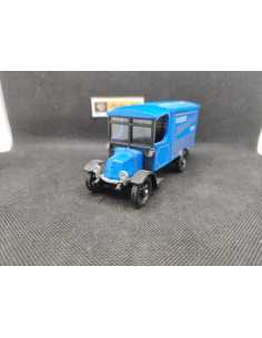 RENAULT VAN 1926 PATISSERIE MARCEL GARDET - CORGI - C824 - 1/43 | Renault Van 1926 Patisserie Marcel Gardet - C824 |