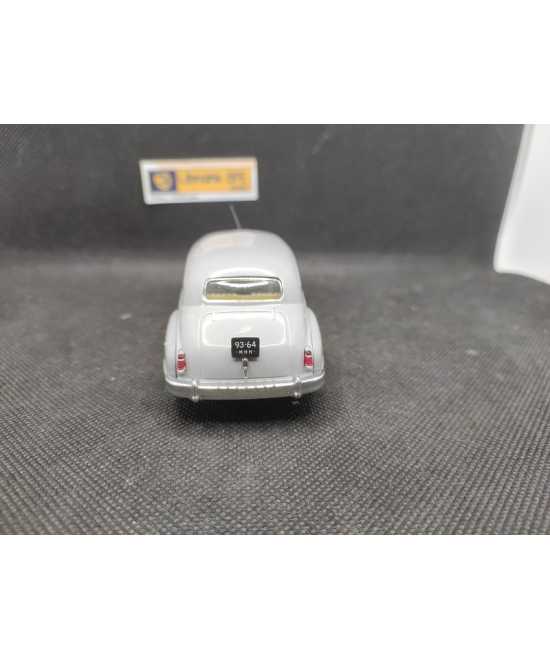 ZIS 110 DE 1947 - IST MODELS - N° IST094 - 1/43 | ZIS 110 de 1947 - Ist094 |