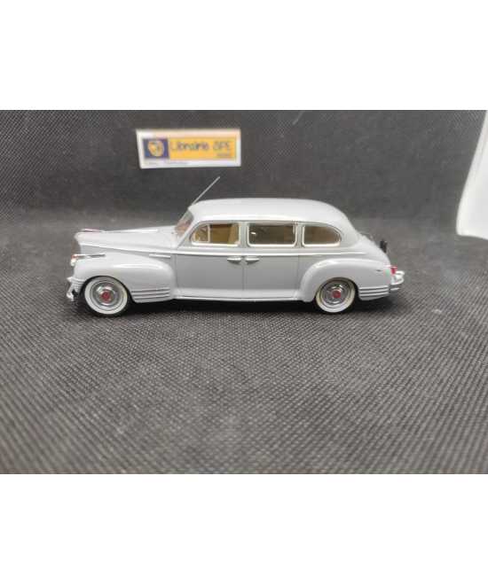 ZIS 110 DE 1947 - IST MODELS - N° IST094 - 1/43 | ZIS 110 de 1947 - Ist094 |