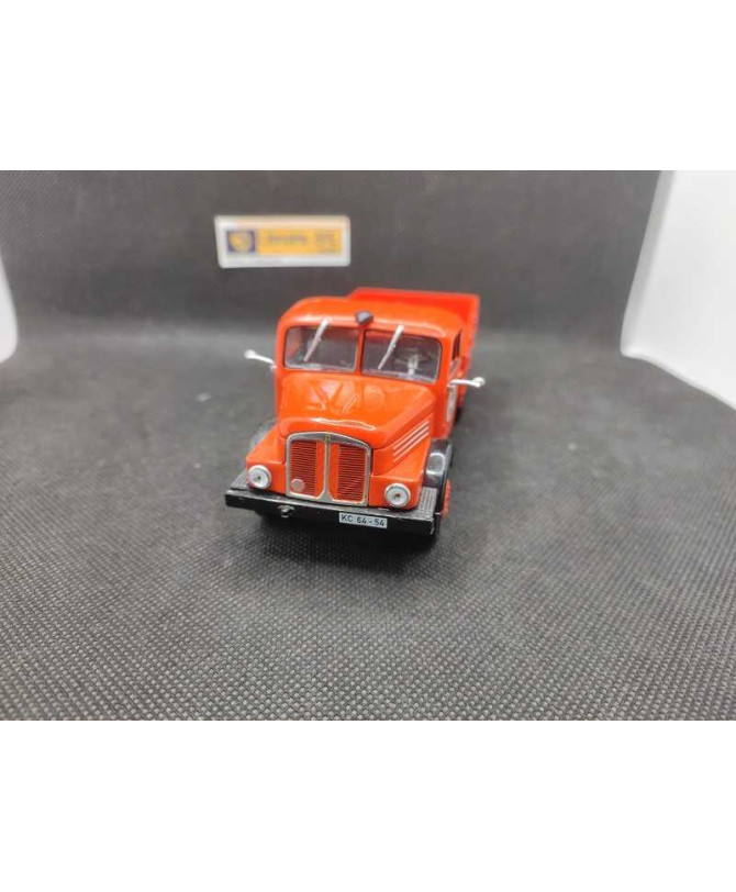 CAMION IFA HORCH H3A DE 1952 - IXO - N° 105 | Camion IFA Horch H3A de 1952 - 105 |