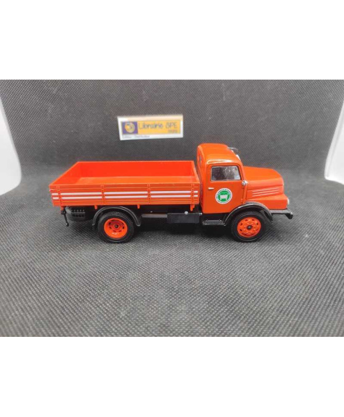 CAMION IFA HORCH H3A DE 1952 - IXO - N° 105 | Camion IFA Horch H3A de 1952 - 105 |