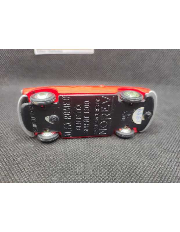 ALFA ROMEO GIULIETTA SPRINT 1300 - NOREV - N° 11 - 1/43 | Alfa Roméo Giulietta Sprint 1300 - 11 |