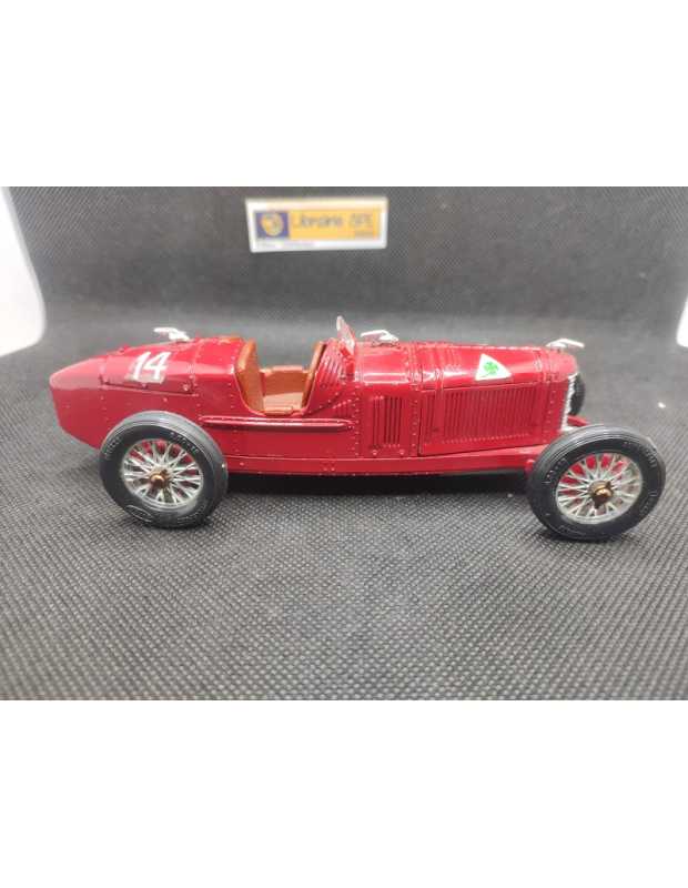 ALFA ROMEO GRAND PRIX P2 N° 14 - METEBOYS - N° 8601 - 1/25 | Alfa Romeo Grand prix P2 N°14  de 1925 - 8601 |