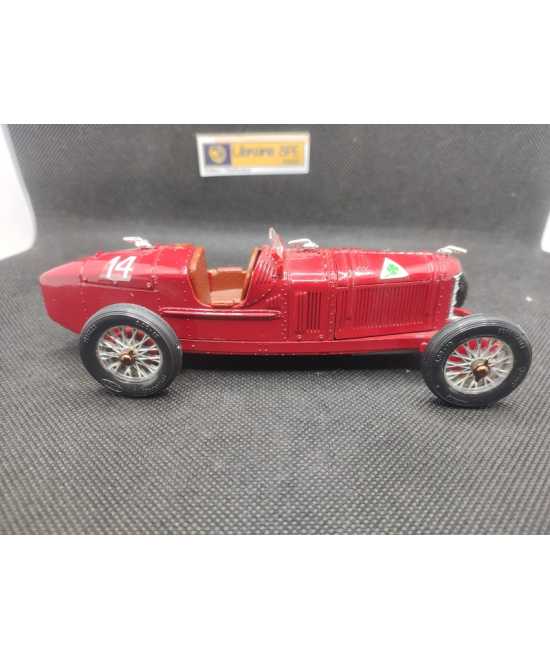 ALFA ROMEO GRAND PRIX P2 N° 14 - METEBOYS - N° 8601 - 1/25 | Alfa Romeo Grand prix P2 N°14  de 1925 - 8601 |