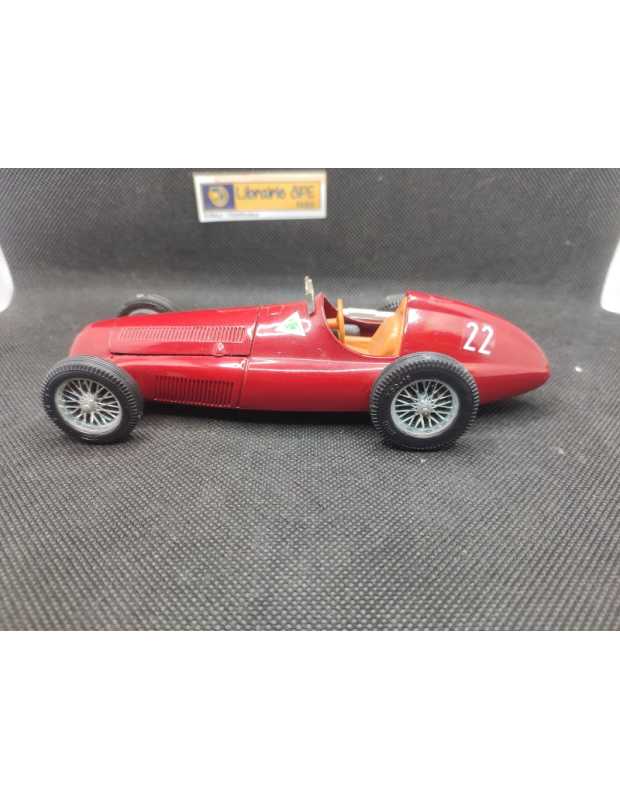 ALFA ROMEO ALFETTA 159 N° 22 - METEBOYS - N°8600 - 1/25 | Alfa roméo Alfetta 159 N°22 de 1951 - 8600 |