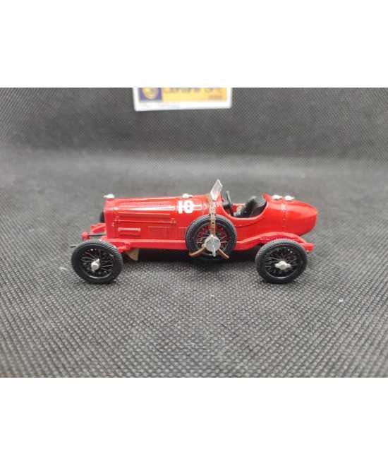 ALFA ROMEO P3 N° 10 - RIO - N° 5 - 1/43 | Alfa Roméo P3 n° 10 - 5 |