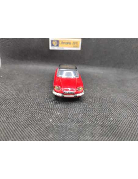 PANHARD 24 BT DE 1965 - IXO - N° 16 - 1/43 | Panhard 24 BT de 1965 - 16 |