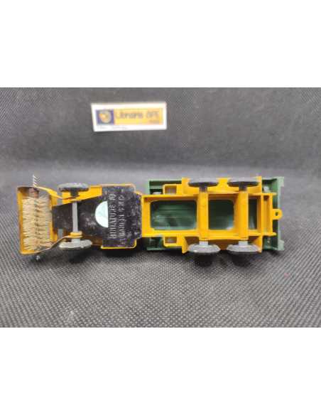 CAMION GMC BALAYEUSE ARROSEUSE - FRANCE JOUET - N° 305 - 1/55 | Camion GMC balayeuse arroseuse - 305 |