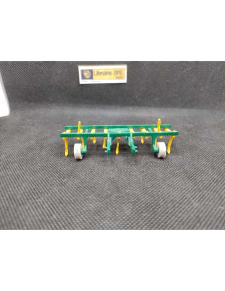 CULTIVATEUR - BRITAINS - N° 9536 - 1/32 | Cultivateur - 9536 |