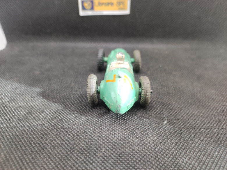 HWM RACING CAR N° 7 - DINKY TOYS GB - N° 235 - 1/43 | HWM Racing Car N° 7 - 235 |