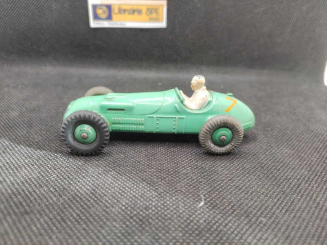 HWM RACING CAR N° 7 - DINKY TOYS GB - N° 235 - 1/43 | HWM Racing Car N° 7 - 235 |