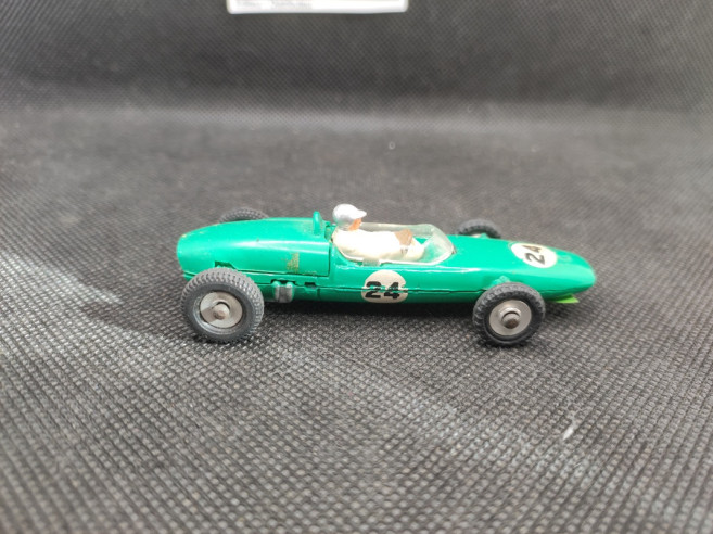LOTUS RACING CAR N° 24 - DINKY TOYS GB - N° 241 | Lotus Racing Car n°24 - 241 |