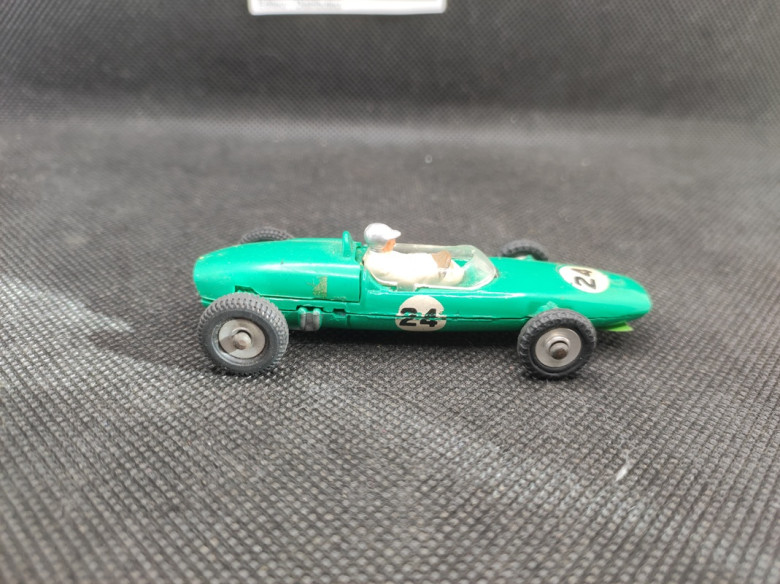 LOTUS RACING CAR N° 24 - DINKY TOYS GB - N° 241 | Lotus Racing Car n°24 - 241 |