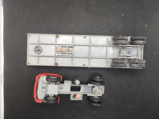 TRACTEUR WILLEME CABINE HORIZON A SUSPENSION - SOLIDO - N° 302 - 1/43 | Tracteur Willeme cabine Horizon - 302 |