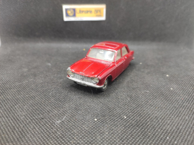 PEUGEOT 204 BERLINE - DINKY TOYS FR - N° 510 - 1/43 | Peugeot 204 Berline - 510 |