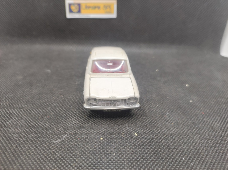 PEUGEOT 204 BLANCHE - DINKY TOYS SPAIN - N° 510 - 1/43 | Peugeot 204 Blanche - 510 |