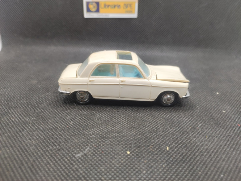 PEUGEOT 204 - NOREV - N° 5 - 1/43 | Peugeot 204 - 5 |