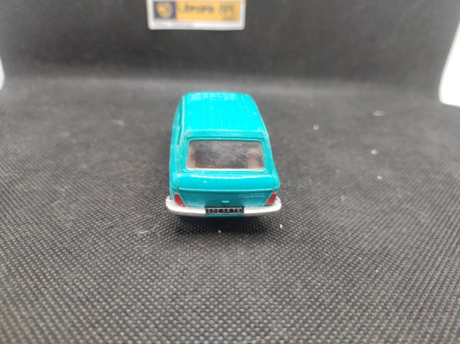PEUGEOT 204 BREAK - NOREV - N° 32 - 1/43 | Peugeot 204 Break - 32 |
