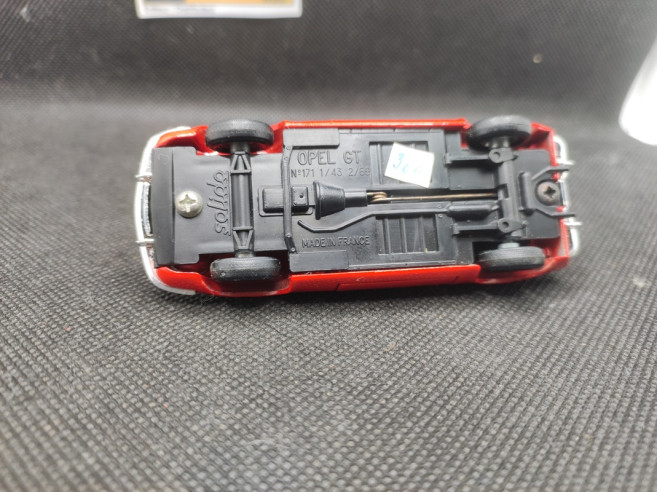 OPEL GT 1900 - SOLIDO - N° 171 - 1/43 | Opel GT 1900 Rouge - 171 |