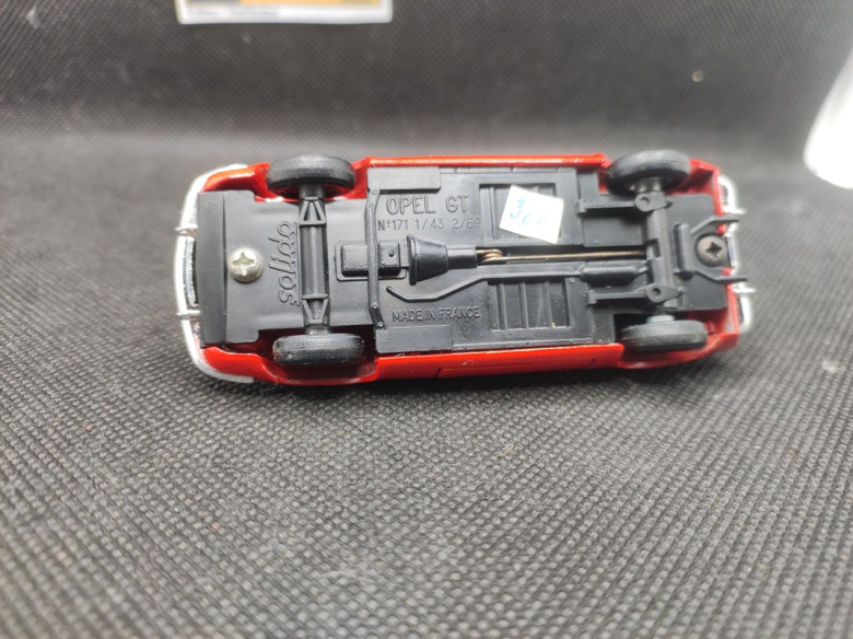 OPEL GT 1900 - SOLIDO - N° 171 - 1/43 | Opel GT 1900 Rouge - 171 |