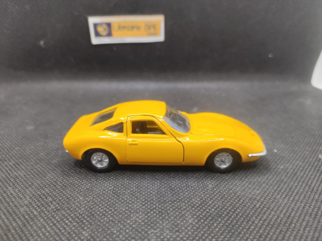 OPEL GT 1900 DE 1968 - SOLIDO - N° 1805 - 1/43 | Opel GT 1900 Jaune de 1968 - 1805 |