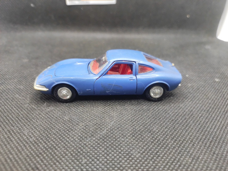 OPEL GT 1900 - DINKY TOYS FR - N° 1421 - 1/43 | Opel GT 1900 - 1421 |