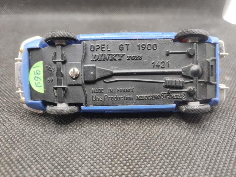 OPEL GT 1900 - DINKY TOYS FR - N° 1421 - 1/43 | Opel GT 1900 - 1421 |