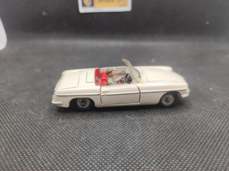 MGB - DINKY TOYS GB - N° 113 - 1/43 | MGB - 113 |