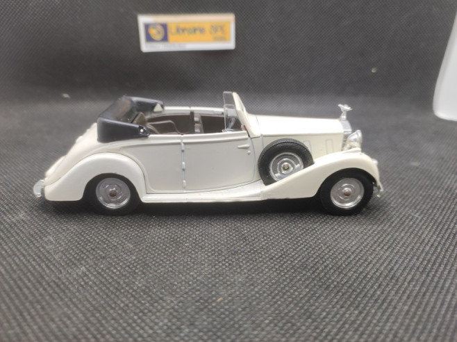 ROLLS ROYCE PHANTON 3 DECAPOTABLE 1939 - SOLIDO - N° 46 - 1/43 | Rolls Royce Phanton III Décapotable de 1939 - 46 |