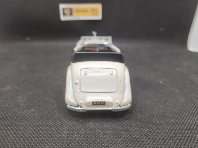 ROLLS ROYCE PHANTON 3 DECAPOTABLE 1939 - SOLIDO - N° 46 - 1/43 | Rolls Royce Phanton III Décapotable de 1939 - 46 |