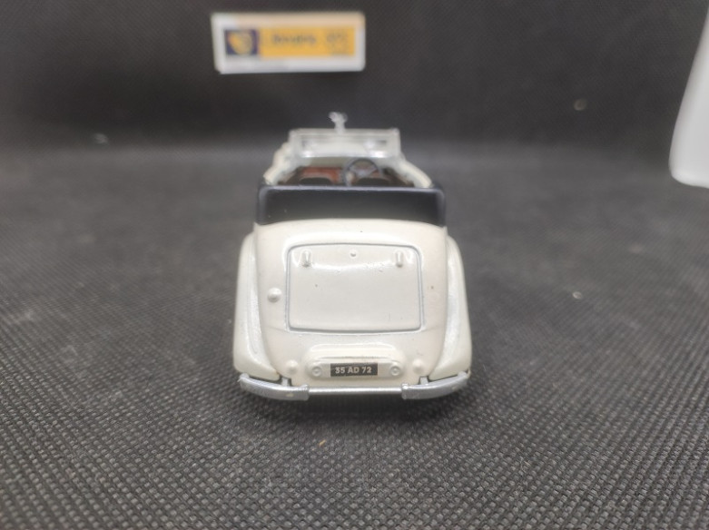 ROLLS ROYCE PHANTON 3 DECAPOTABLE 1939 - SOLIDO - N° 46 - 1/43 | Rolls Royce Phanton III Décapotable de 1939 - 46 |