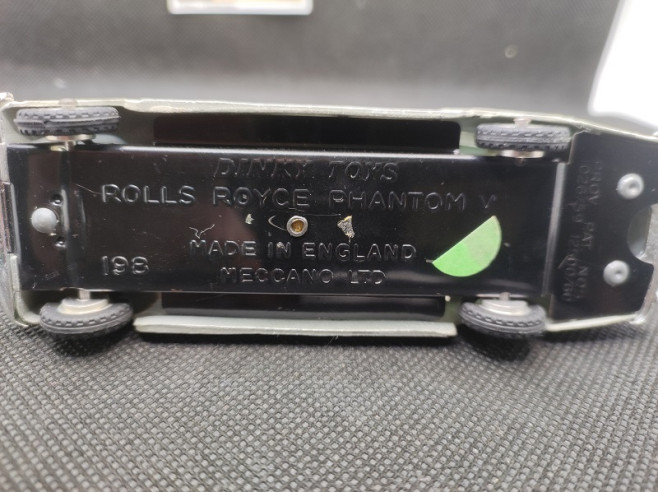 ROLLS ROYCE PHANTOM 5 - DINKY TOYS GB - N° 198 - 1/43 | Rolls Royce Phanthom V - 198 |
