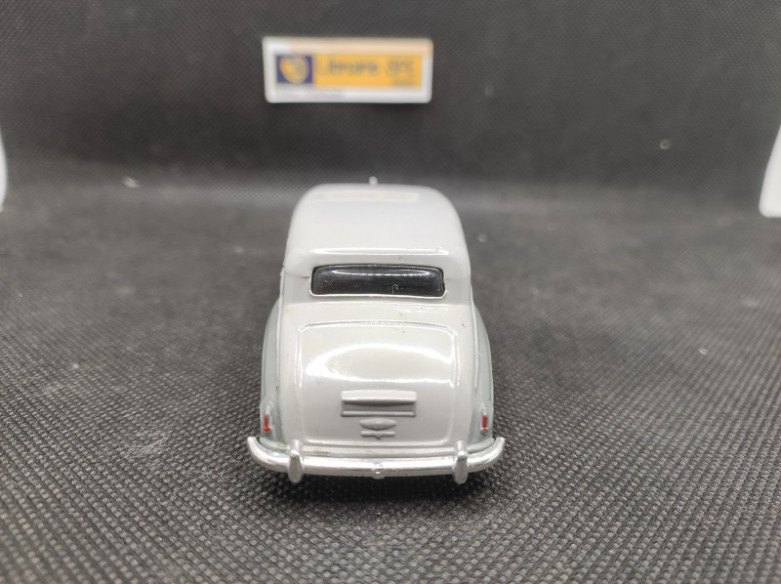 ROLLS ROYCE SILVER WRAITH - DINKY TOYS FR - N° 551 - 1/43 | Rolls Royce Silver Wraith - 551 |