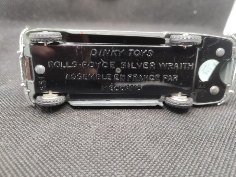 ROLLS ROYCE SILVER WRAITH - DINKY TOYS FR - N° 551 - 1/43 | Rolls Royce Silver Wraith - 551 |