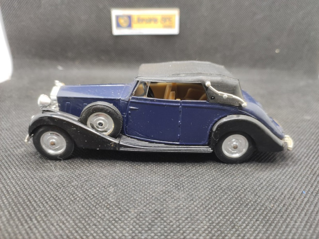 ROLLS ROYCE PHANTOM 3 DECAPOTABLE 1939 - SOLIDO - N° 46 - 1/43 | Rolls Royce Phantom III Décapotable de 1939 - 46 |