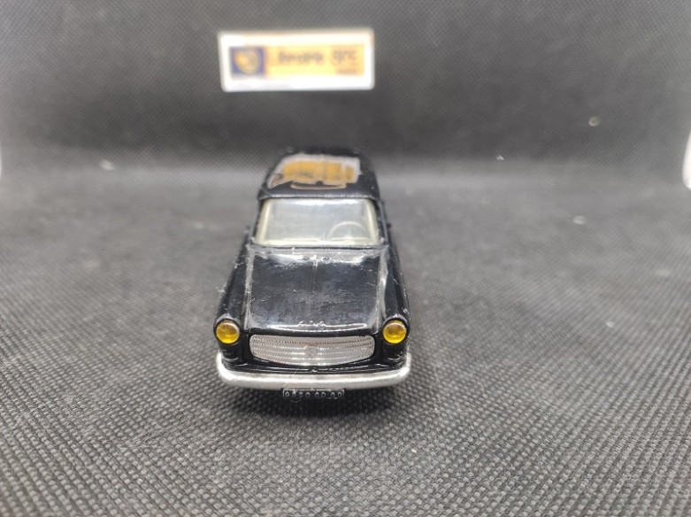 PEUGEOT 404 BREAK - ELIGOR - 1/43 | Peugeot 404 Break - eligor |