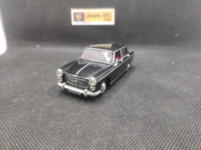 PEUGEOT 404 BERLINE 1960 - NOSTALGIE - N° 6 - 1/43 | Peugeot 404 Berline de 1960 - 6 |