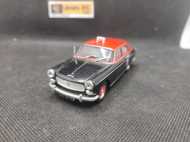 PEUGEOT 404 TAXI G7 1962 - ALTAYA - 1/43 | Peugeot 404 Taxi G7 de 1962 |
