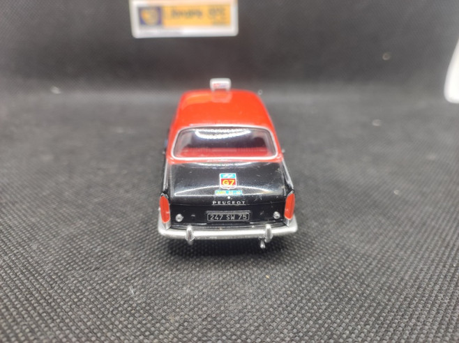 PEUGEOT 404 TAXI G7 1962 - ALTAYA - 1/43 | Peugeot 404 Taxi G7 de 1962 |
