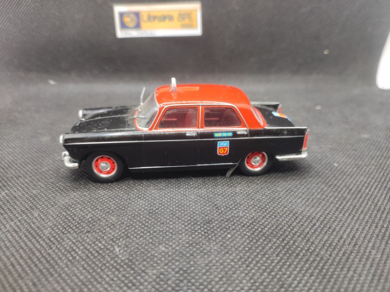 PEUGEOT 404 TAXI G7 1962 - ALTAYA - 1/43 | Peugeot 404 Taxi G7 de 1962 |