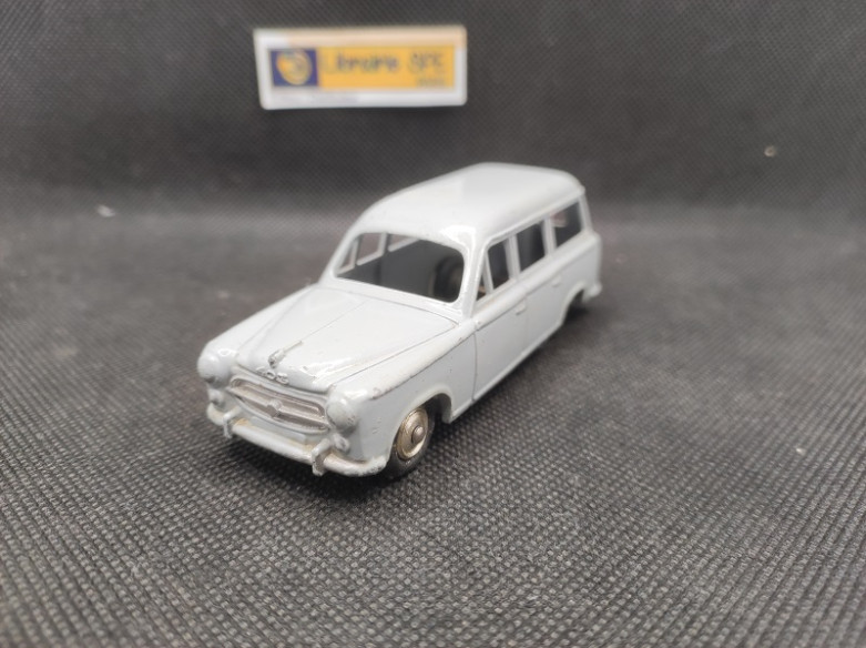 PEUGEOT 403 COMMERCIALE - CIJ - N° 3/46 -1/43 | Peugeot 403 Commerciale - 3/46 |