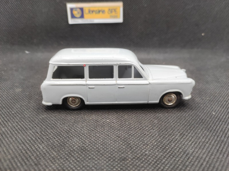 PEUGEOT 403 COMMERCIALE - CIJ - N° 3/46 -1/43 | Peugeot 403 Commerciale - 3/46 |