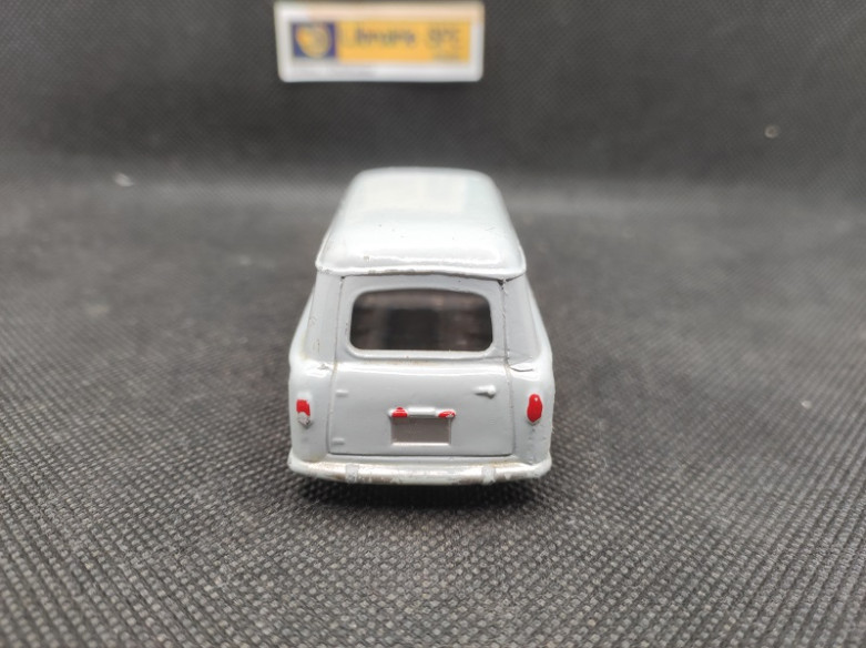 PEUGEOT 403 COMMERCIALE - CIJ - N° 3/46 -1/43 | Peugeot 403 Commerciale - 3/46 |