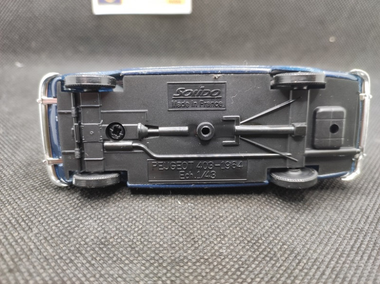 PEUGEOT 403 1964 - SOLIDO - N° 05 - 1/43 | Peugeot 403 de 1964 - 05 |